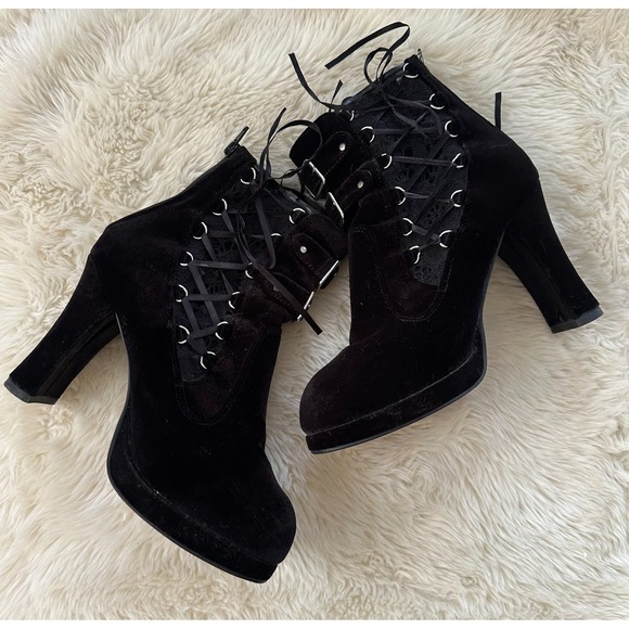 Demonia Crypto-51 Black Ankle Boots Black Velvet + Lace Size 8 Steampunk Goth 4" - Picture 1 of 15